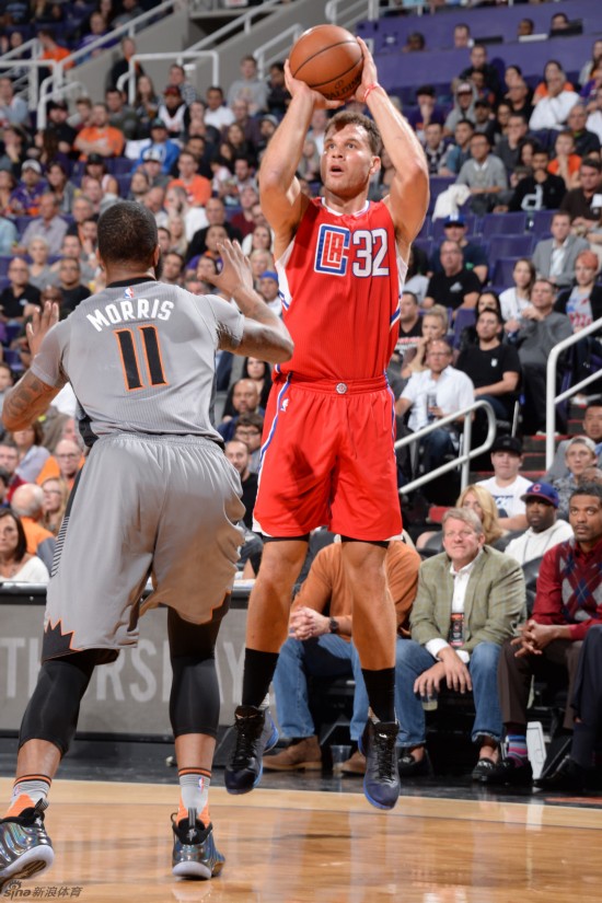 巴列卡诺vs奥萨苏纳全场数据：射门数17-5，射正数6-2