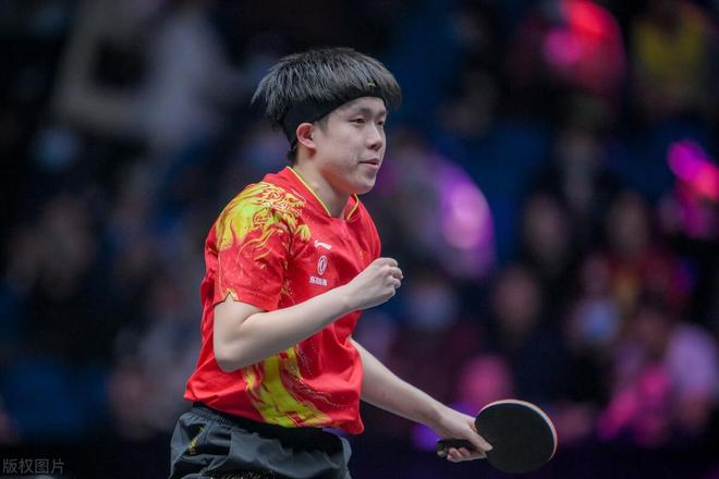 [冰雪]青海冰壶队以全胜战绩挺进复赛.